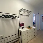 Toni House 407